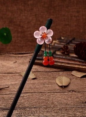 Hair pin with antique fringe