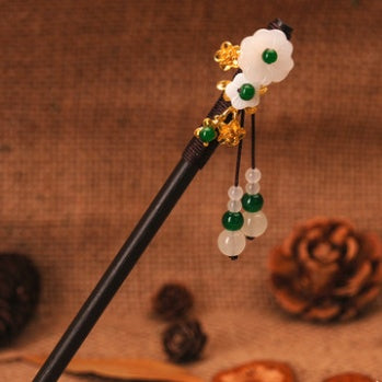 Hair pin with antique fringe